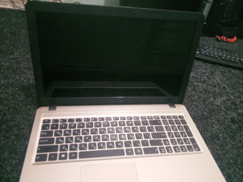 Ноутбук Asus X540S