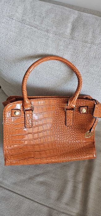 Оригинална дамска чанта Michael Kors  кожа оранжева / кроко ефект – Перфектна!