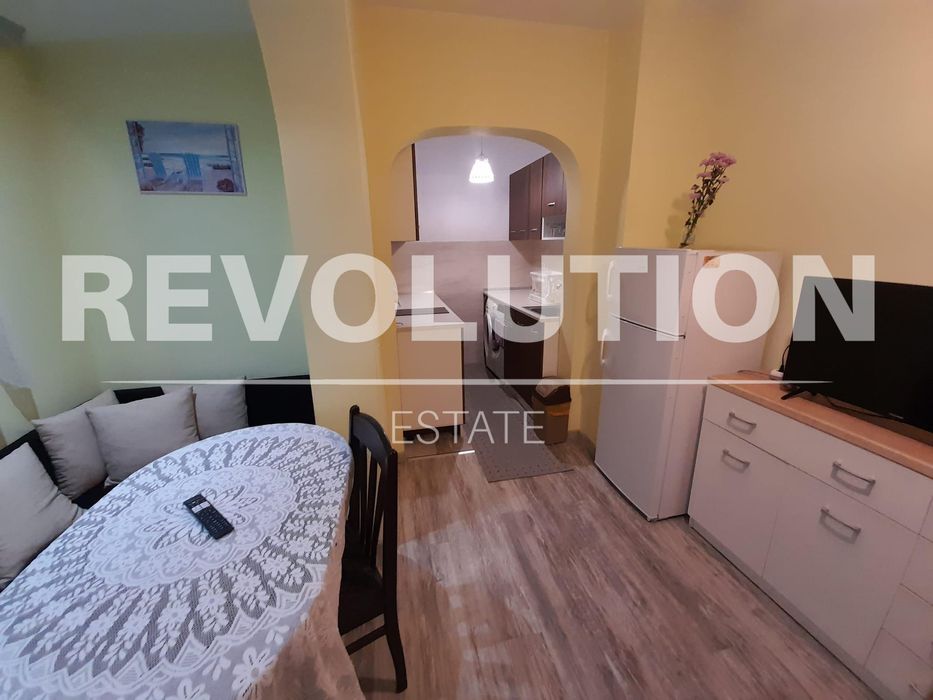 Дава се под наем Тристаен апартамент в Варна, Левски - 80 кв.м за 600 € - Снимка #1