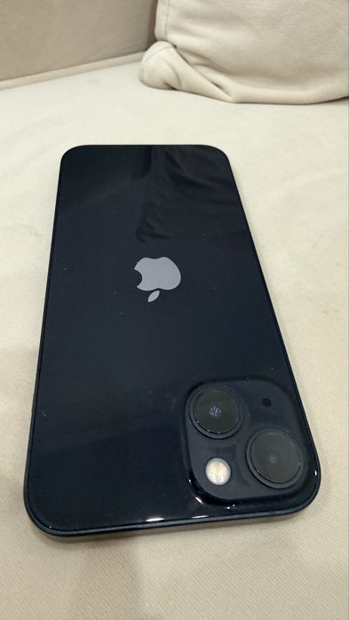 Продам Iphone 13