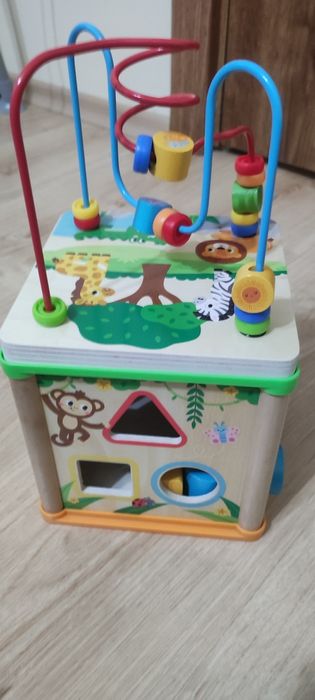 Интерактивен куб