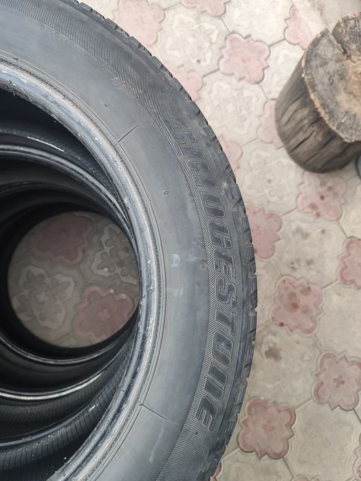 Зимние шины 215/60/17