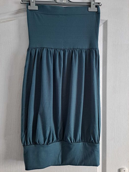 Rochie fără bretele Terranova. Cu sclipici