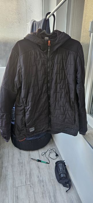 Мъжко  яке helly hansen