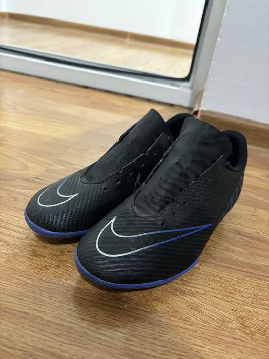Nike Mercurial/ ghete fotbal cu crampoane negre