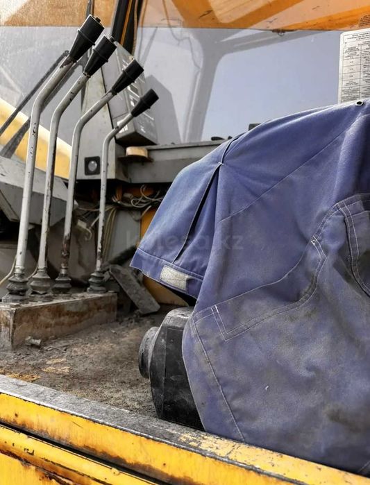 Автокран Галичанин 25тонн