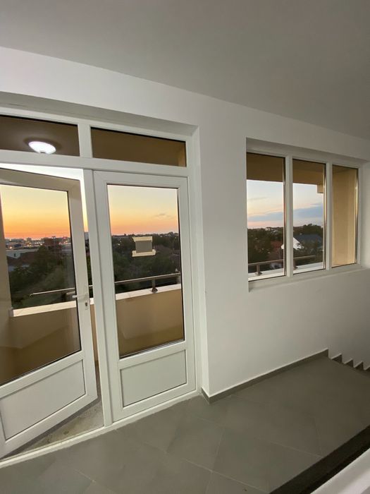 PROPRIETAR, inchiriez apartament cu 2 camere, zona Lipovei