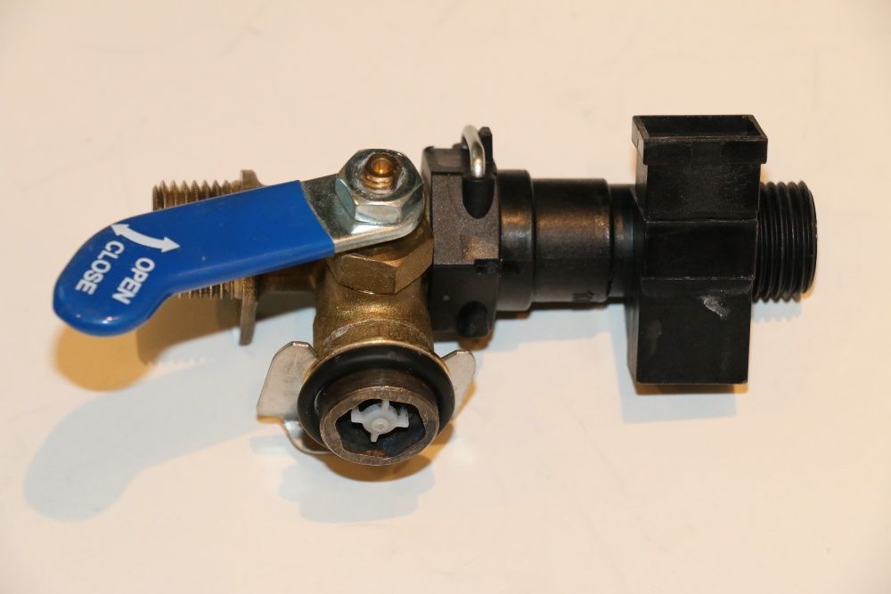 Ansamblu Fluxostat debitmetru centrala Ferroli si robinet alimentare