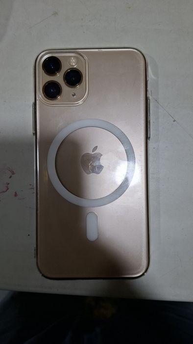 IPhone 11 pro sotiladi