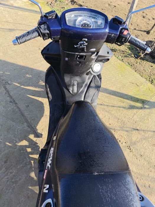 :-Kymco.   40 de milioane - Negociabil