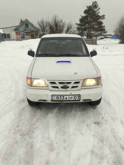 Продам кия спортеж