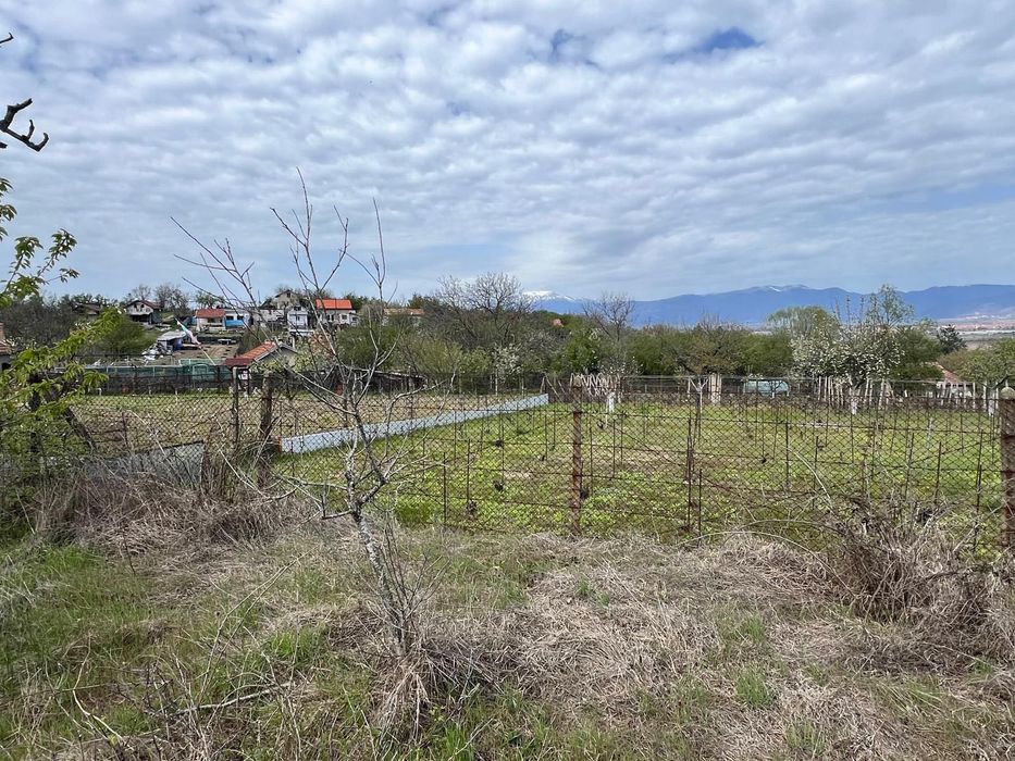 Продава се Парцел в Казанлък - 1300 кв.м за 20 €/кв.м - Снимка #4