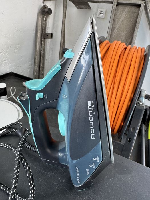 Fier calcat Rowenta germania original , curatare laser