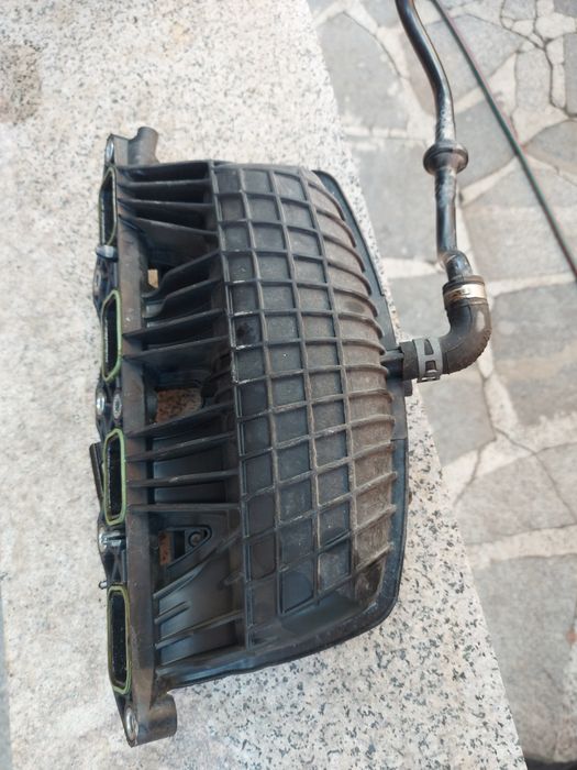 Всмукателен колектор Фолксваген Голф 5 , Туран / Volkswagen Golf 5 Tou