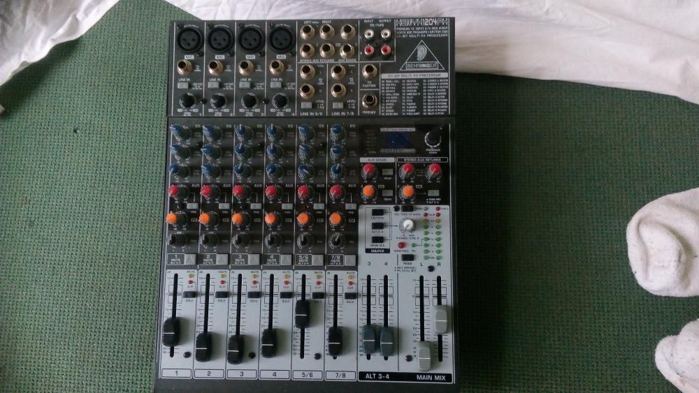 музиклно оборудване