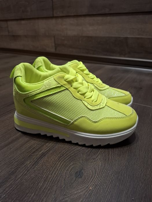 Кецове на платформа