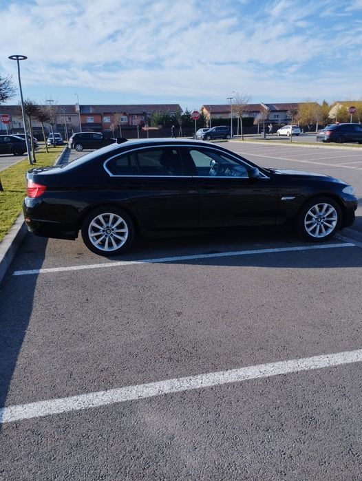 BMW 5 Series 2011 — imagine 5