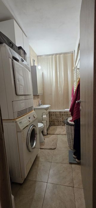 Apartament de vanzare  decomandat cf 1 Lebada 5 colturi
