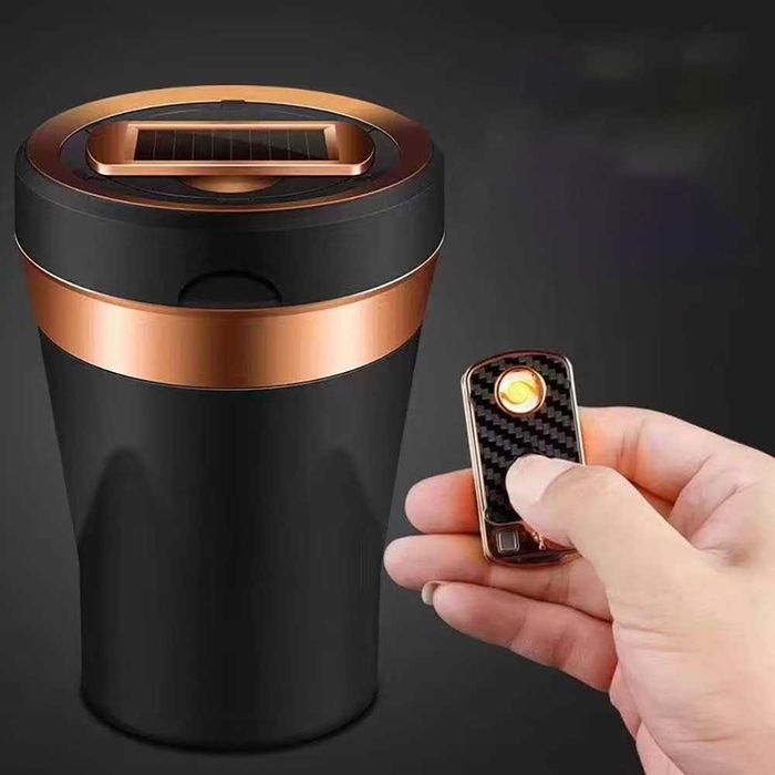 Пепелник за автомобил с вградена запалка и USB зареждане.