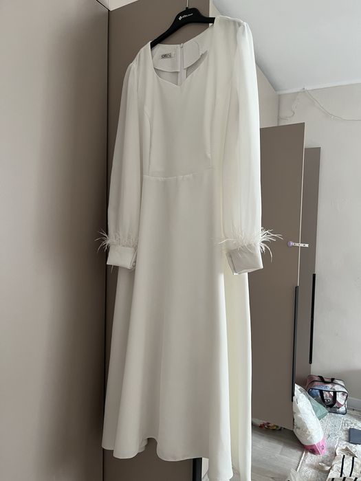 Продается белое платье