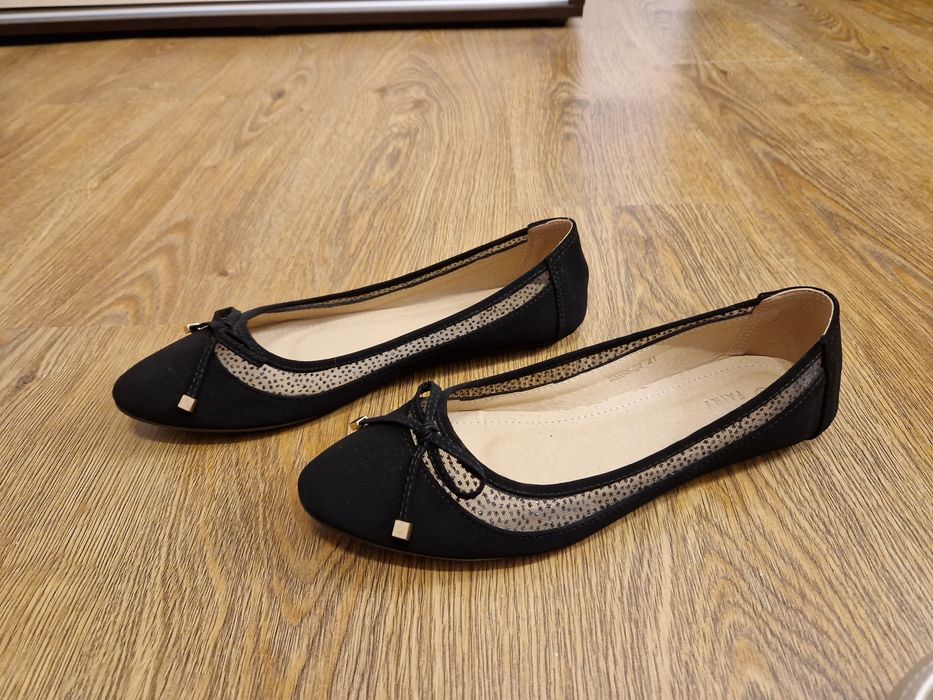 Balerini negri impecabili