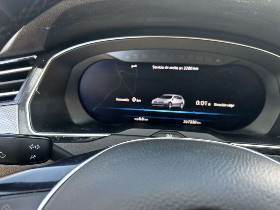 Ceasuri digitale Volkswagen Passat B8