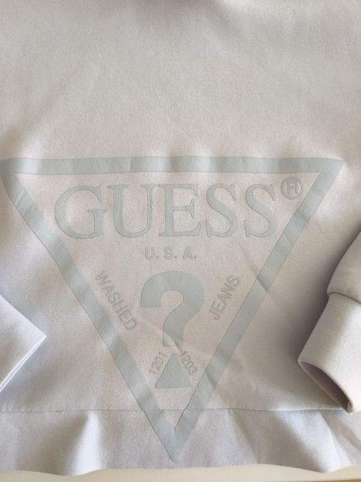 Оригинален суичър GUESS
