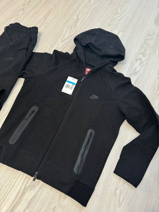 Trening Nike TECH Fleece Model NOU Baieti &Fete Trening Tech NOU