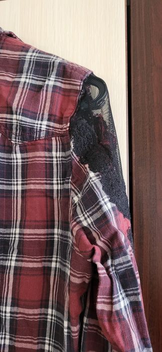 Дамска риза с дантела