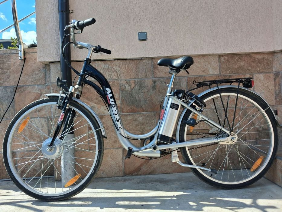 Vând bicicletă electrică
