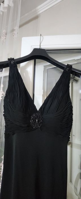 Vând rochie foarte eleganta
