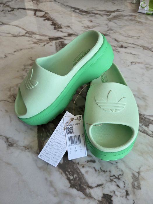 Adidas нови дамски чехли 37