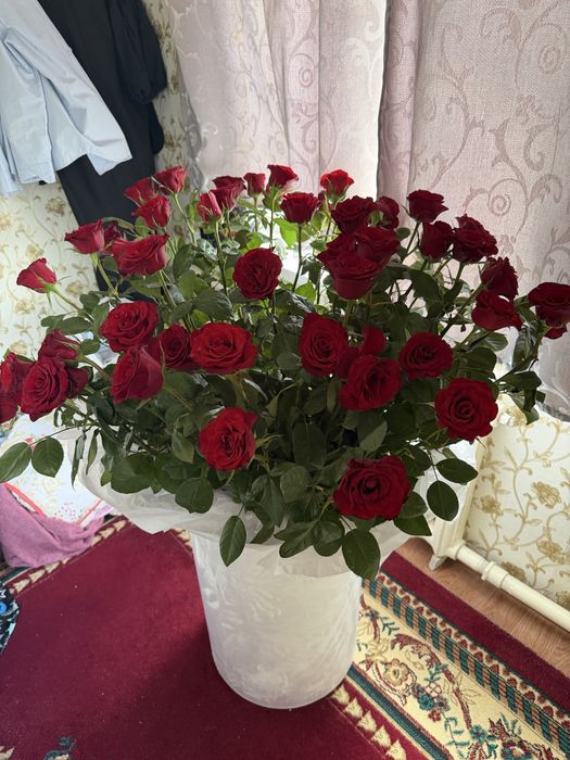 Крсаный букеты цветок
