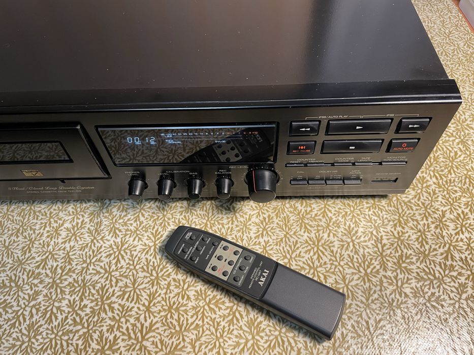 Кассетная дека Akai gx69