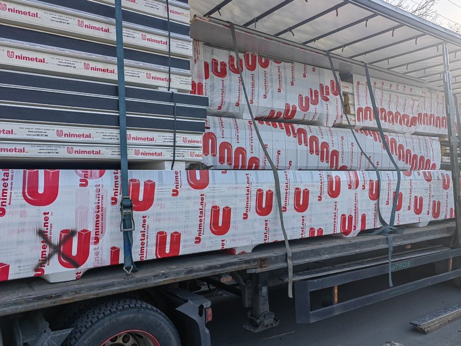 Depozit Panouri Sandwich Transport Gratuit in Brasov