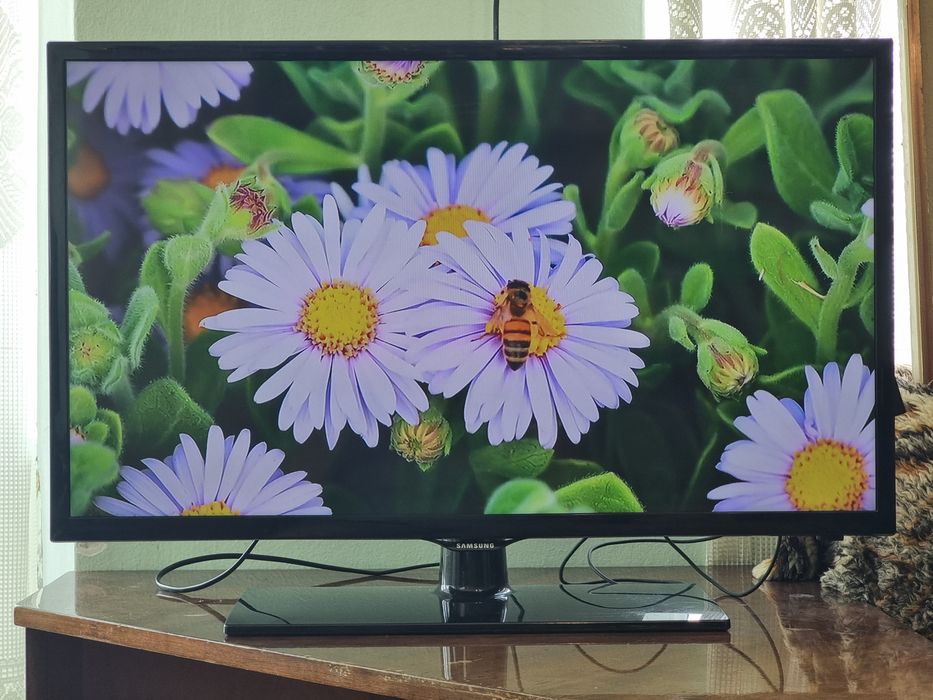 Телевизор/Samsung - 32" - FULLHD , Цифрова+Ефирна