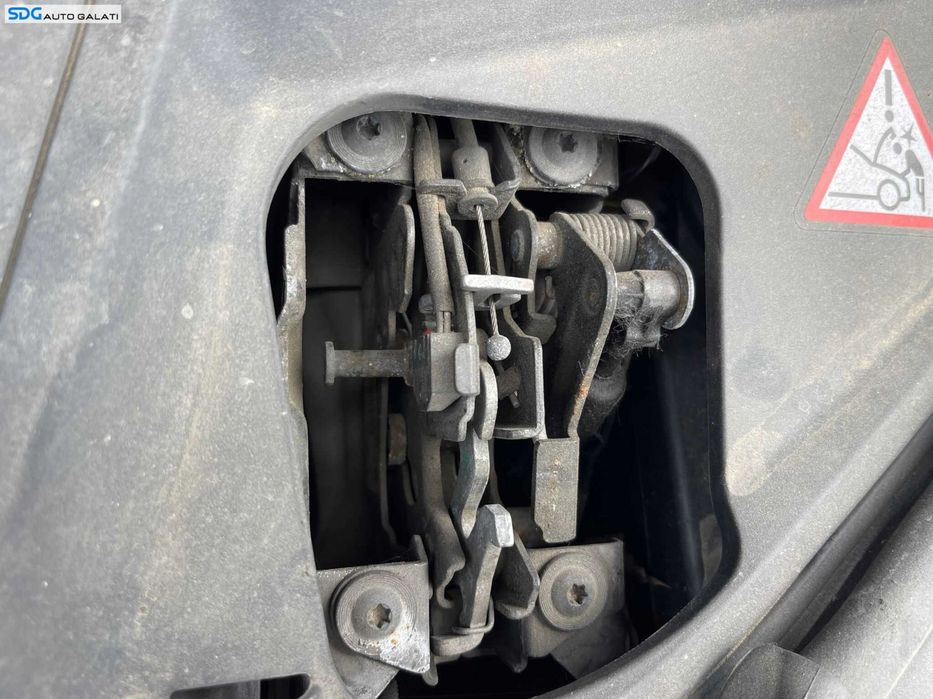 Broasca Incuietoare Stanga Capota Motor BMW Seria 5 F10 F11 2009 - 2017 [C5327]