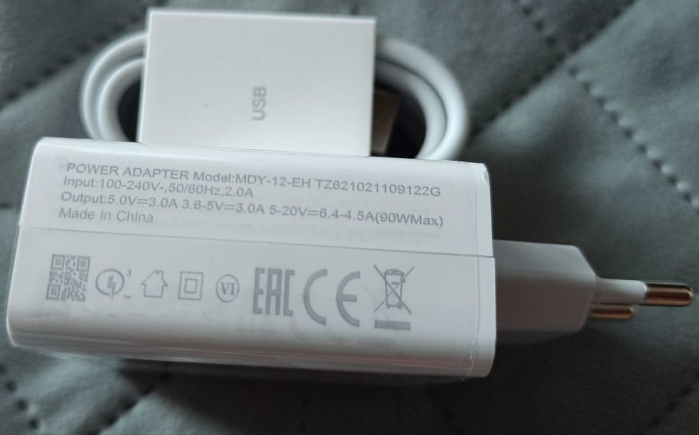 NOU!Vând încarcător telefon-cablu tip C-USB, 90W,încărcare ultrarapidă