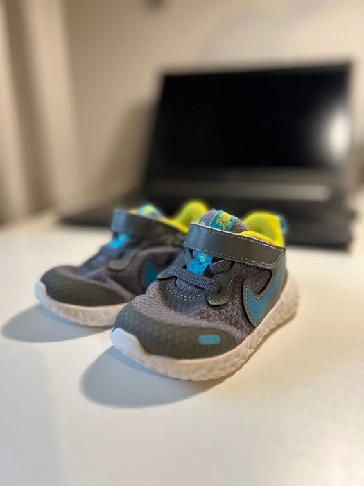 Маратонки Nike Revolution / Найк, 21 размер