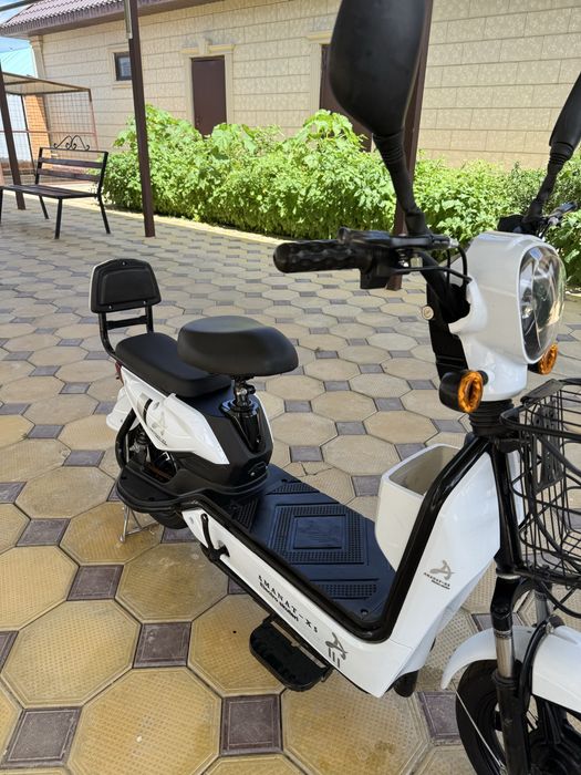 Электроскутер Amanat X5