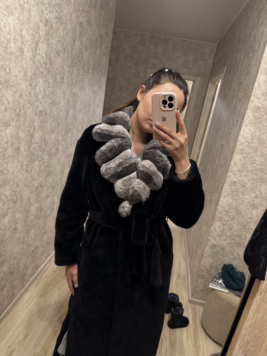 Продам шубу , ворот под шиншиллу