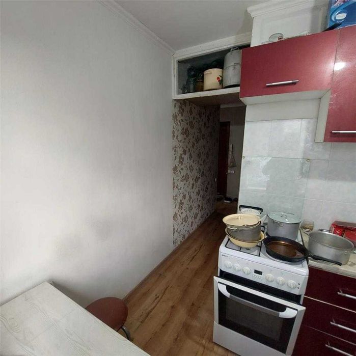 Продам 2 комнатную 4 микрорайон