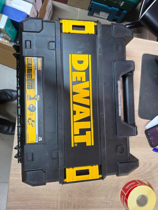Masina de insurubat cu impact Dewalt DCF887P2-QW