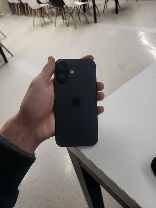 Iphone 16 на гарантий идеал