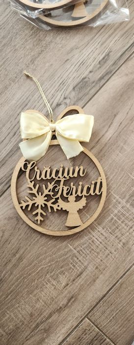 Glob lemn Crăciun fericit
