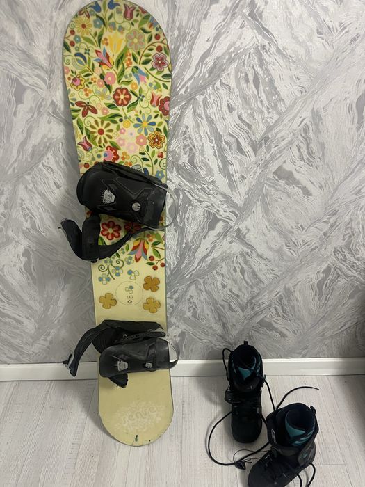 Продам сноуборд