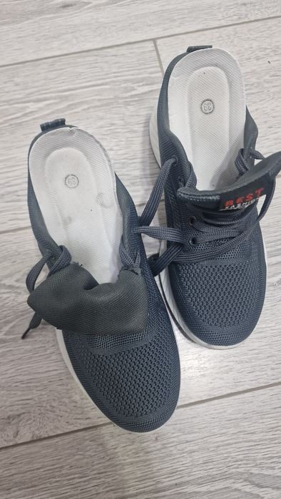 Летние в сеточку мокасины.