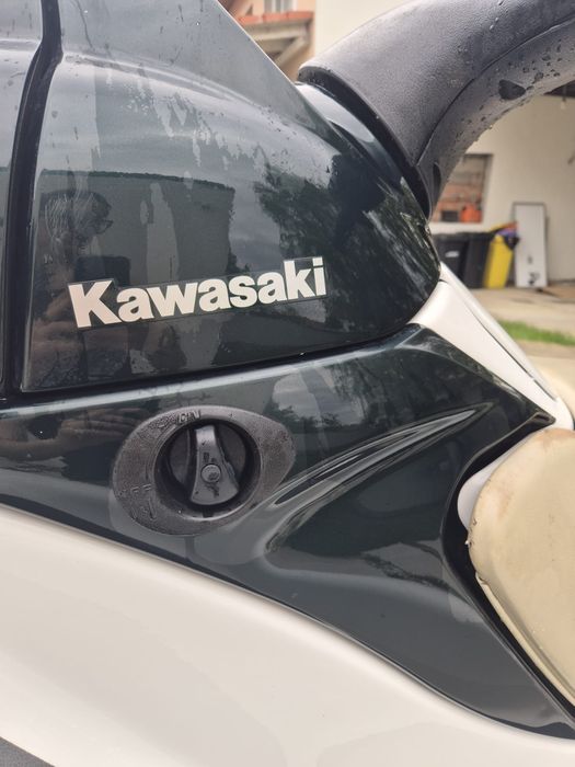 Kawasaki Jet Ski 900 STX + peridoc