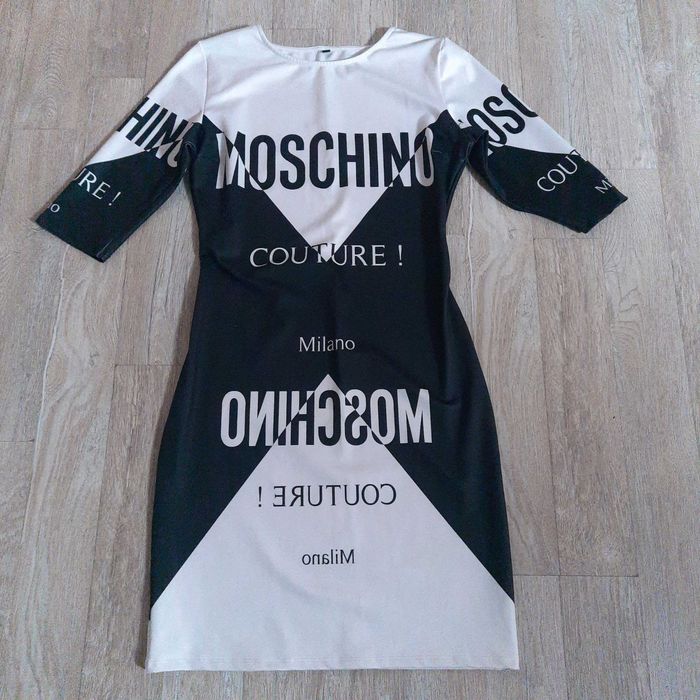 Дамски рокли прав модел