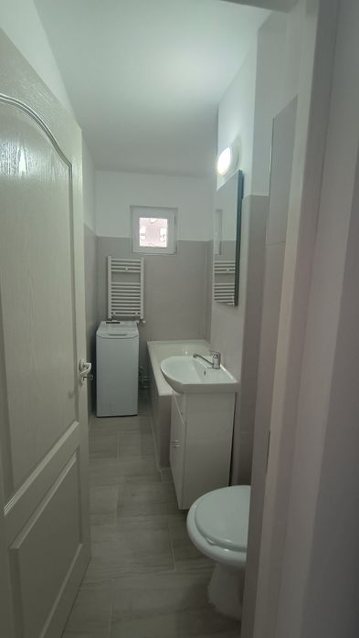 Apartament 2 camere,micro 15, etaj 3